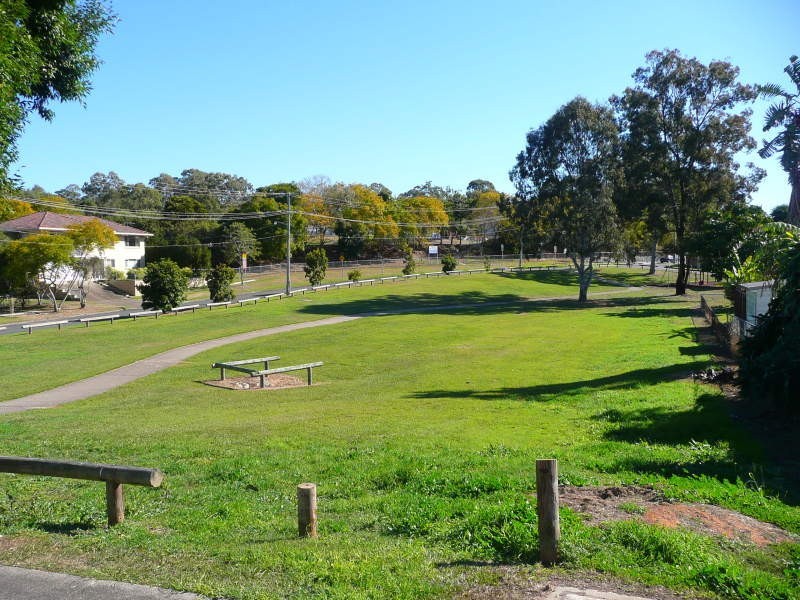 62 Cambridge Street, Carina QLD 4152