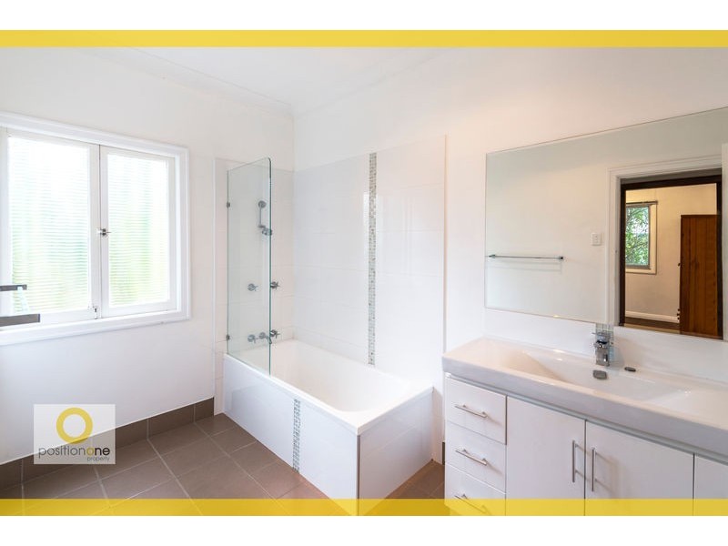 2/7 Line Street, Woolloongabba QLD 4102