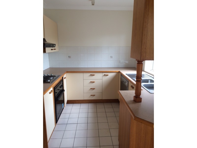 1/51 Jones Road, Carina QLD 4152