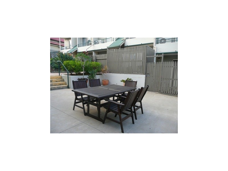 34/23 Edmondstone Street, South Brisbane QLD 4101