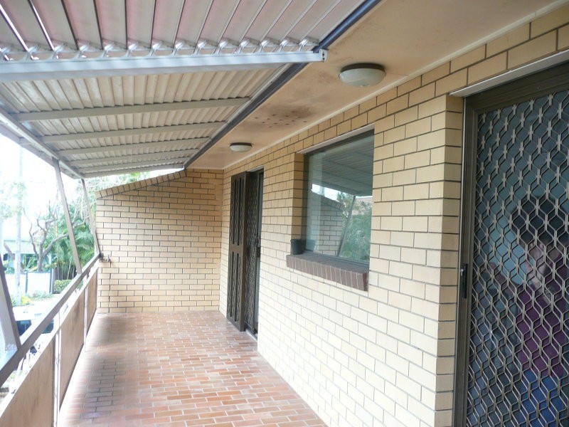 1/8 Heidelberg Street, East Brisbane QLD 4169