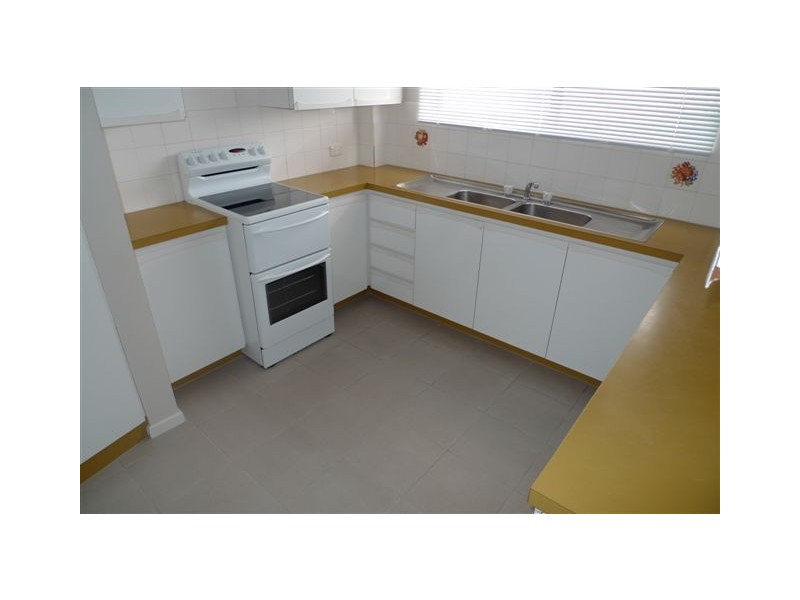 4/34 Eighth Avenue, Coorparoo QLD 4151