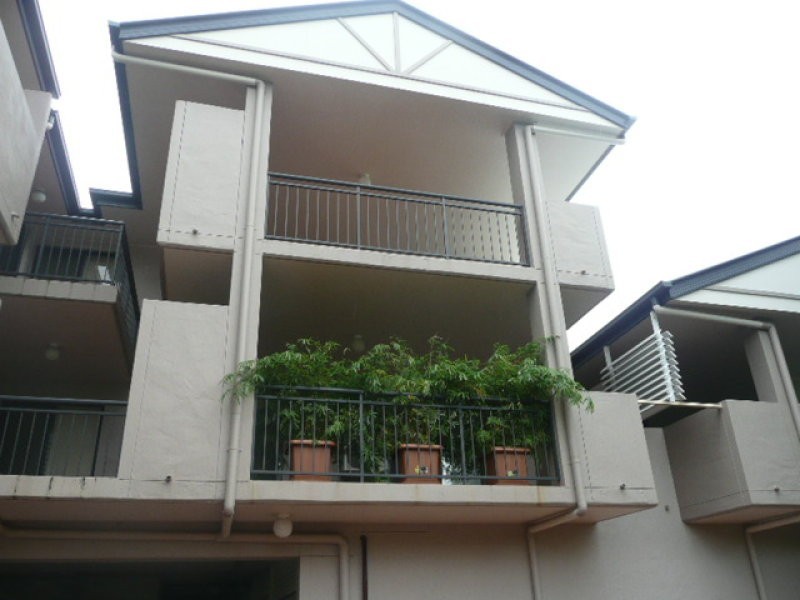 11/192 Juliette Street, Greenslopes QLD 4120