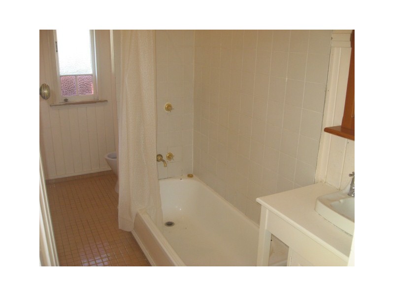 18 Belair Street, Moorooka QLD 4105