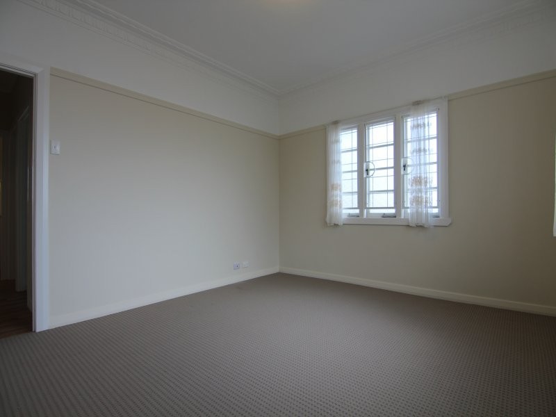 63 The Promenade, Camp Hill QLD 4152