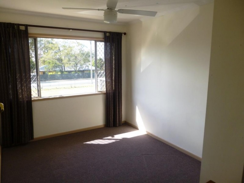 3/215 Old Logan Road, Camira QLD 4300