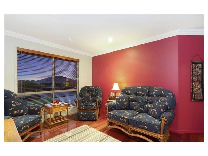 31 Underwood Street, Wakerley QLD 4154