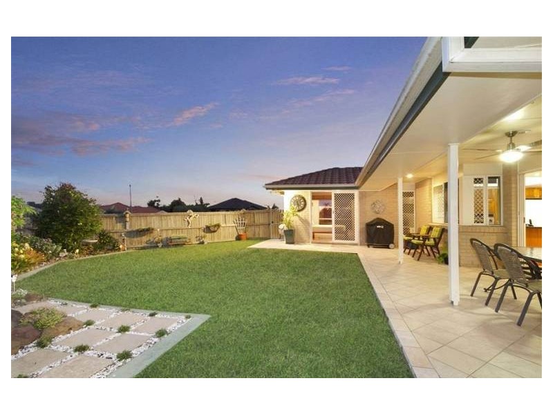 31 Underwood Street, Wakerley QLD 4154