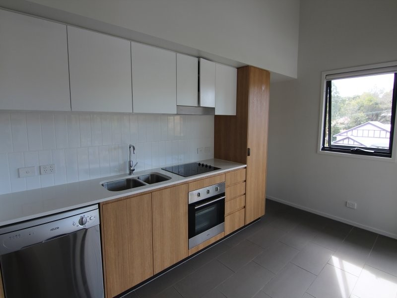 11/18 Farm Street, Newmarket QLD 4051