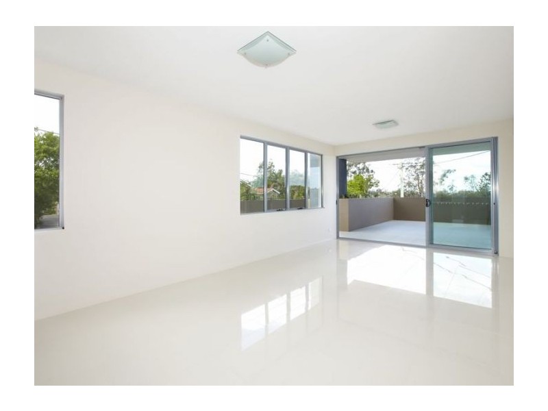 2/6 Stanley Terrace, Taringa QLD 4068