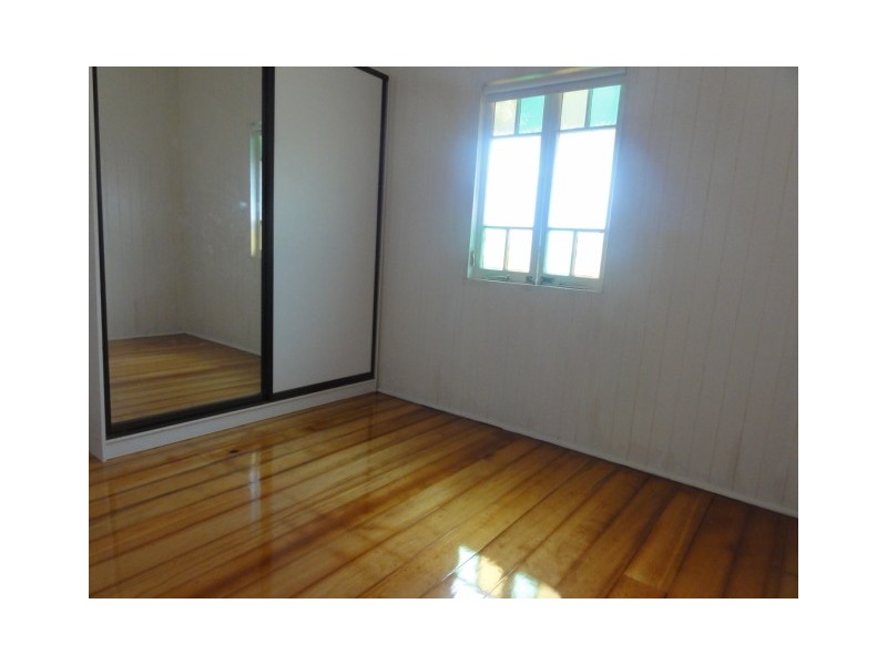 48 Robinson Street, Coorparoo QLD 4151