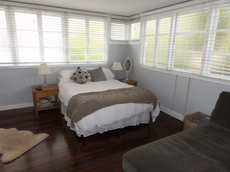 26 St. Leonards Street, Coorparoo QLD 4151