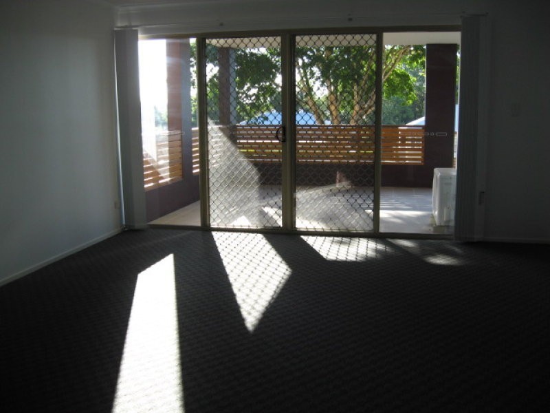 11/269 Nursery Road, Holland Park QLD 4121