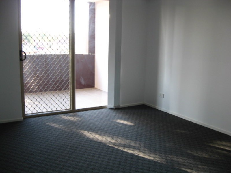 11/269 Nursery Road, Holland Park QLD 4121