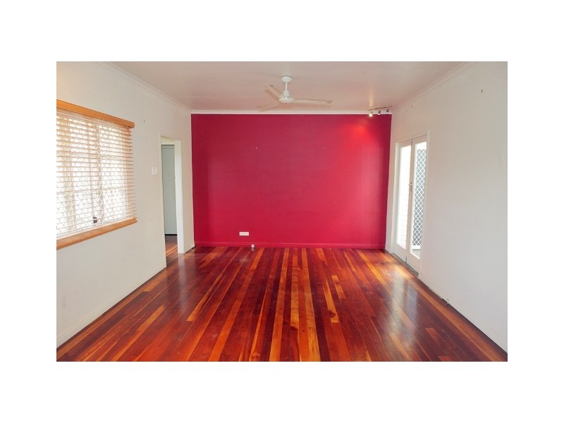 72 Layard Street, Holland Park QLD 4121