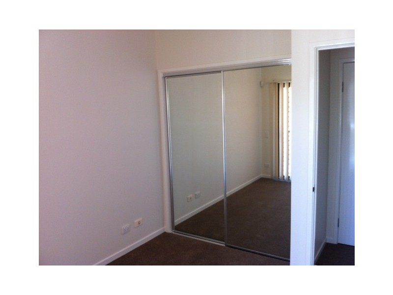 2/7 Cardross Street, Yeerongpilly QLD 4105