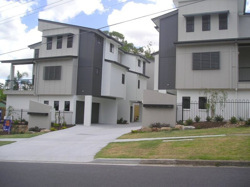 45 Jones Road, Carina QLD 4152