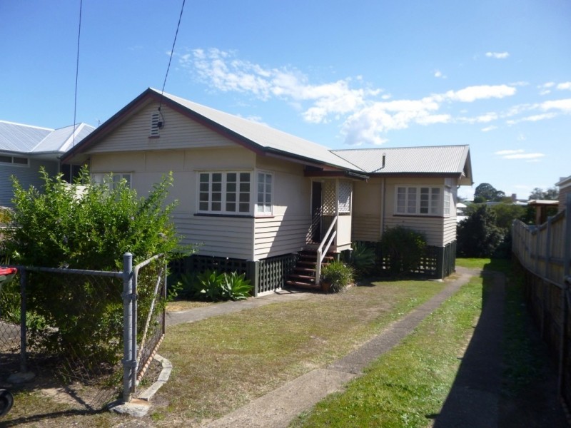 14 Warril Street, Wavell Heights QLD 4012