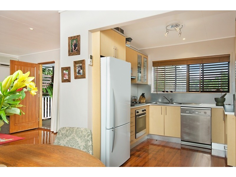 54 Bunowang Street, Balmoral QLD 4171