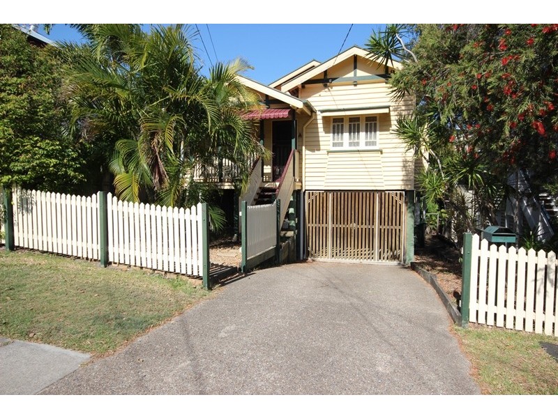52 Henry Street, Greenslopes QLD 4120