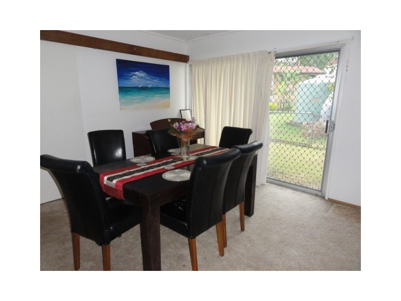 2 Trood Street, Macgregor QLD 4109