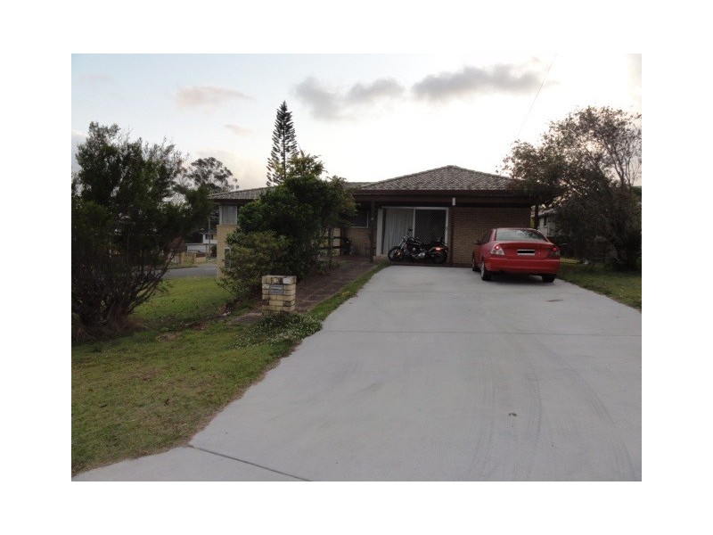 2 Trood Street, Macgregor QLD 4109