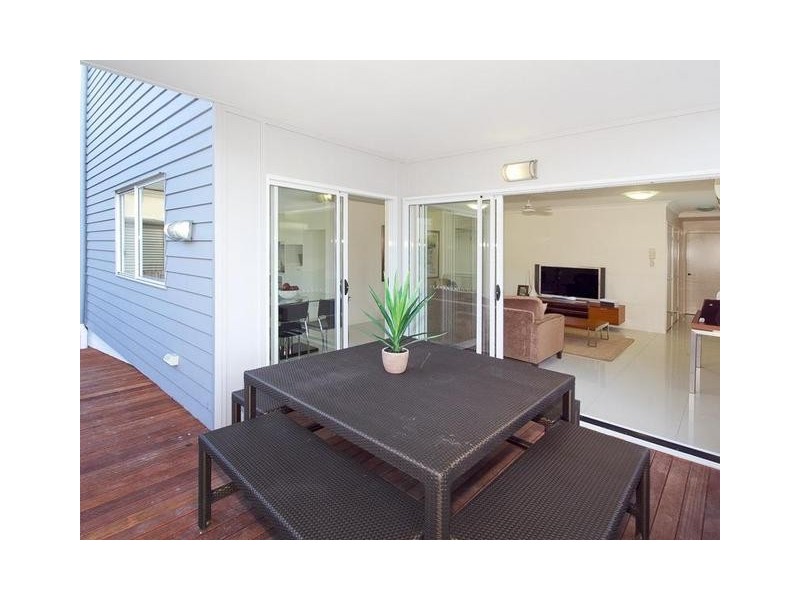 6/12 Lake Street, Yeronga QLD 4104