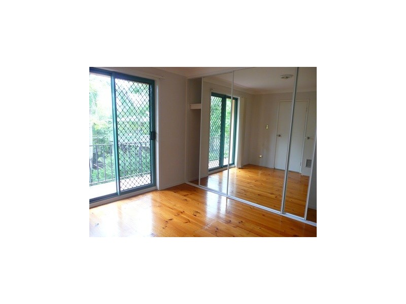 12 Rosina Street, East Brisbane QLD 4169