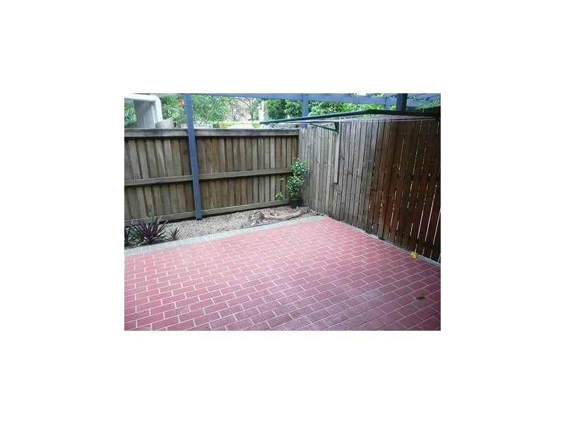 12 Rosina Street, East Brisbane QLD 4169