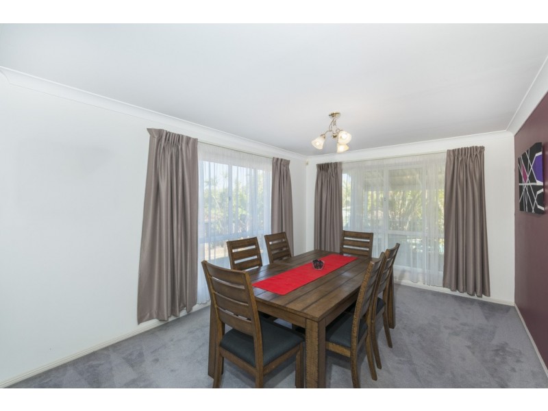 8 Bluebell Place, Calamvale QLD 4116