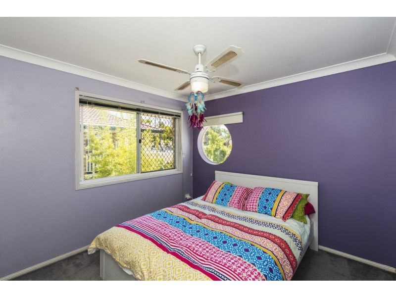 8 Bluebell Place, Calamvale QLD 4116