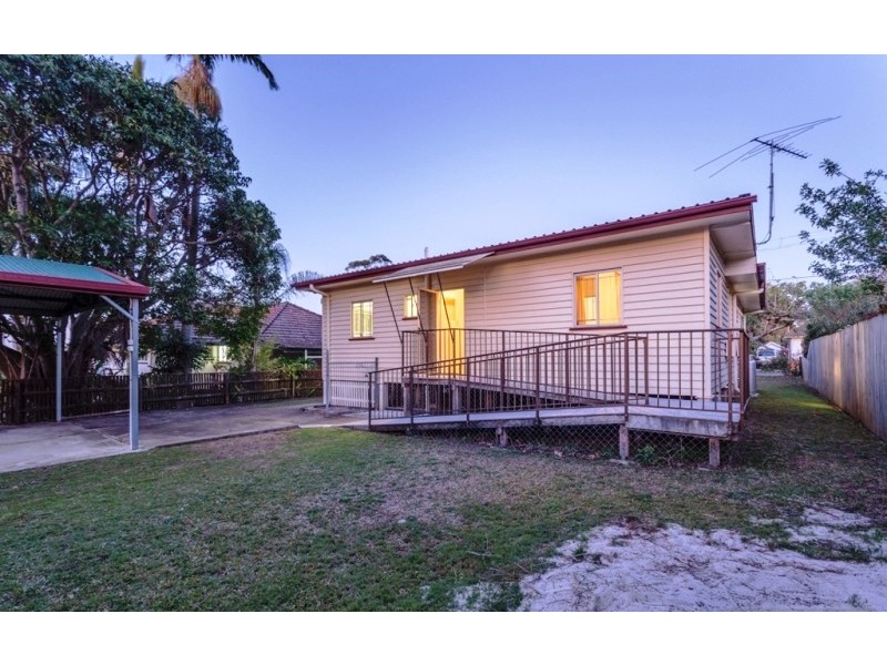 74 Charlie Street, Zillmere QLD 4034