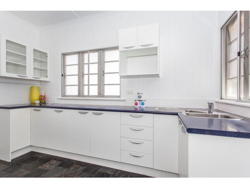 26 Nevitt Street, Stafford QLD 4053