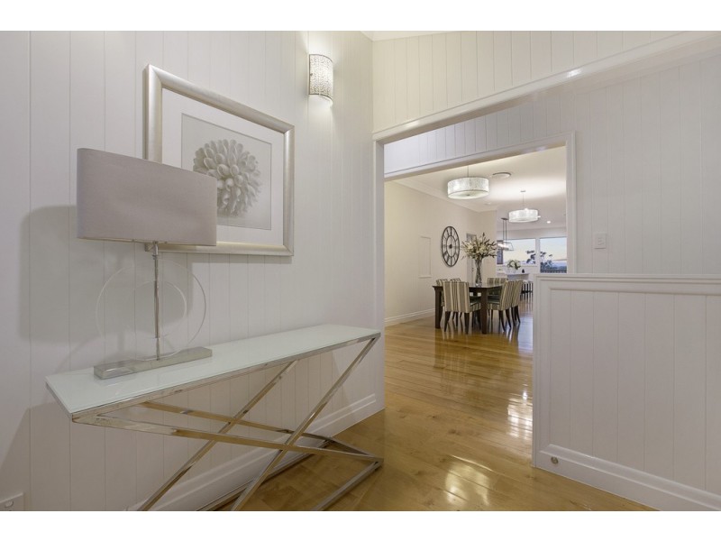 75 Carranya St, Camp Hill QLD 4152