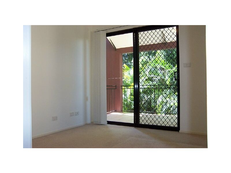 3 Vectis Street, Norman Park QLD 4170