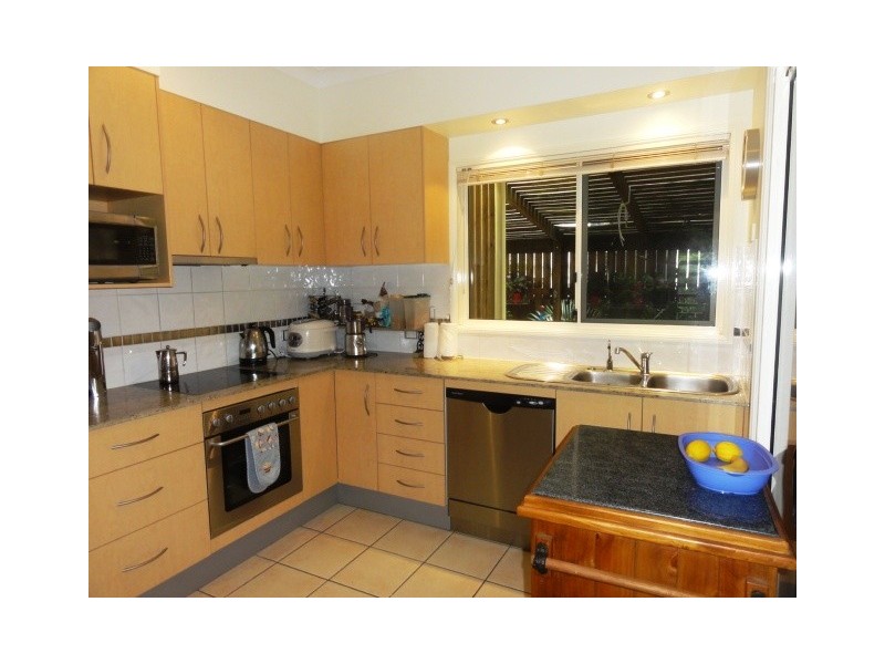 2/6 Elliott Street, Hawthorne QLD 4171