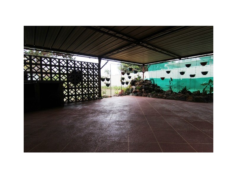 212 Cane Street, Redland Bay QLD 4165