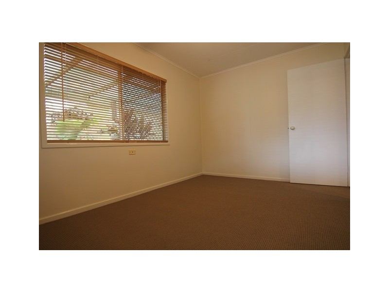 212 Cane Street, Redland Bay QLD 4165