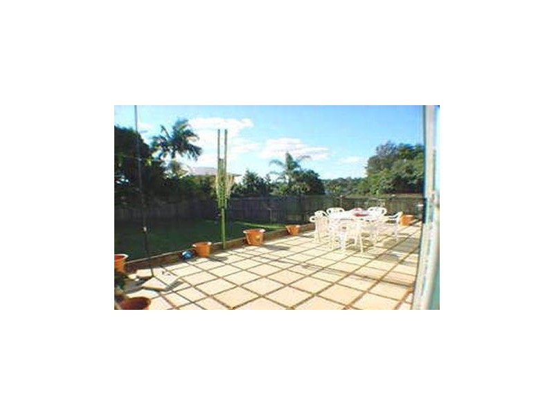 19 Waratah Avenue, Holland Park QLD 4121