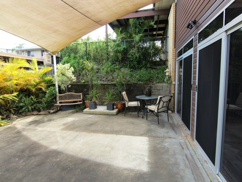 16 Omeo Street, Macgregor QLD 4109