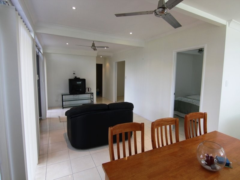 16 Omeo Street, Macgregor QLD 4109