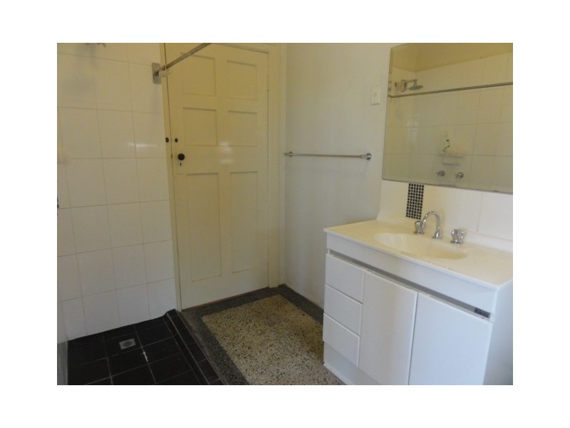 487 Old Cleveland Road, Camp Hill QLD 4152