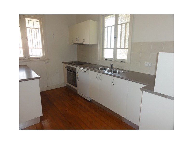 487 Old Cleveland Road, Camp Hill QLD 4152