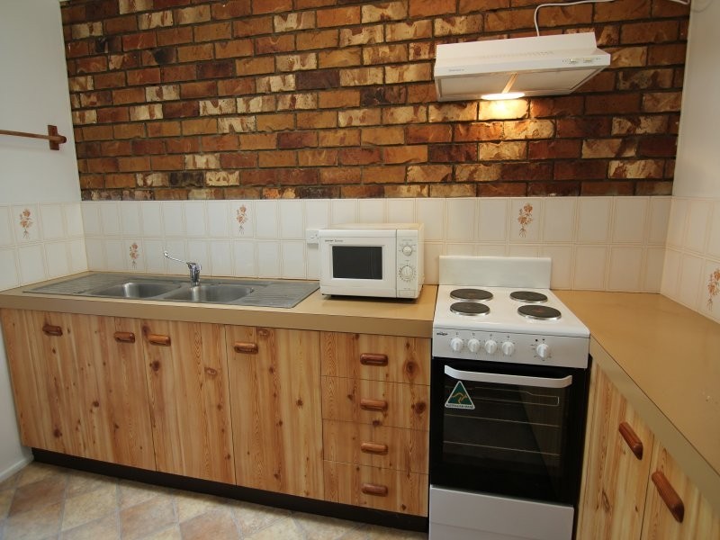 2/94 Wynyard Street, Cleveland QLD 4163