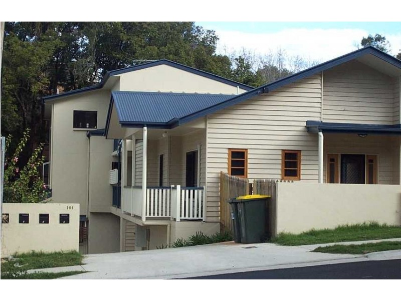 2/101 Sir Fred Schonell, St Lucia QLD 4067