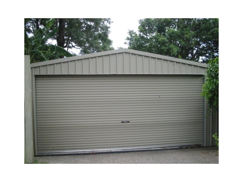 1 Swain Street, Holland Park QLD 4121