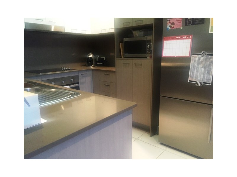 18/11 Riding Road, Hawthorne QLD 4171