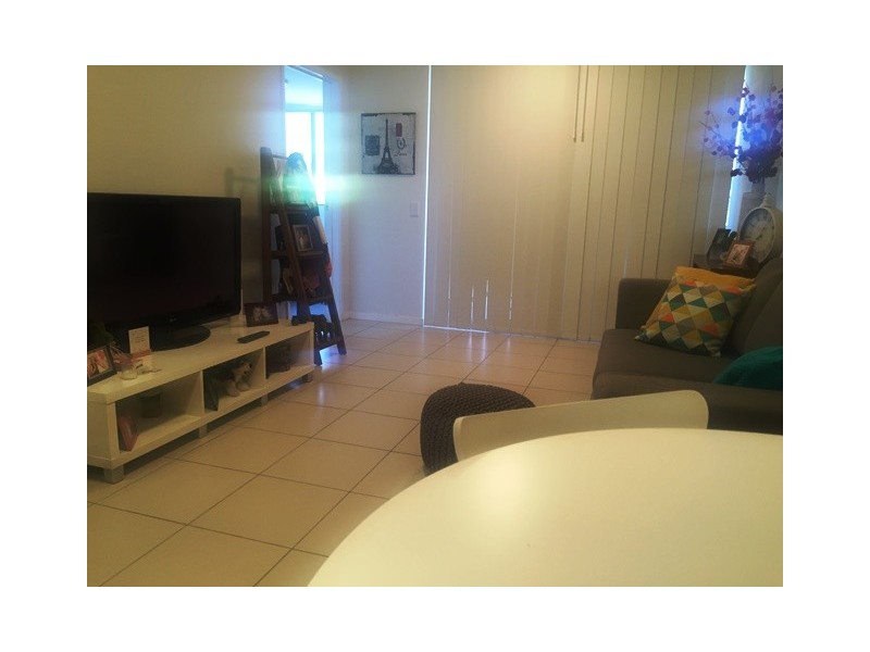 18/11 Riding Road, Hawthorne QLD 4171