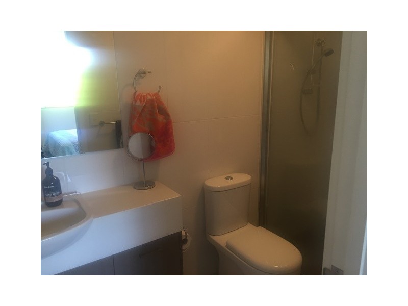 18/11 Riding Road, Hawthorne QLD 4171