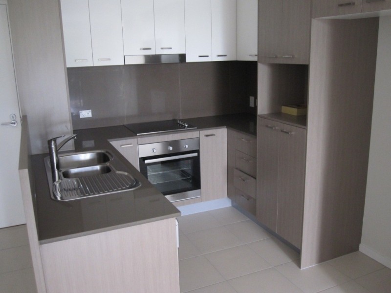 18/11 Riding Road, Hawthorne QLD 4171